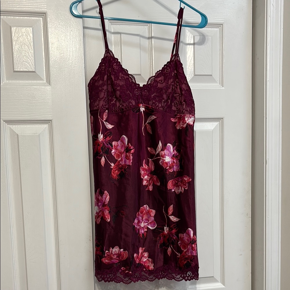 Thalia Sodi Romantic Red and Pink Chemise